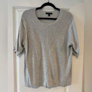 Banana Republic Gray Short Sleeve Sweater (Size XL)